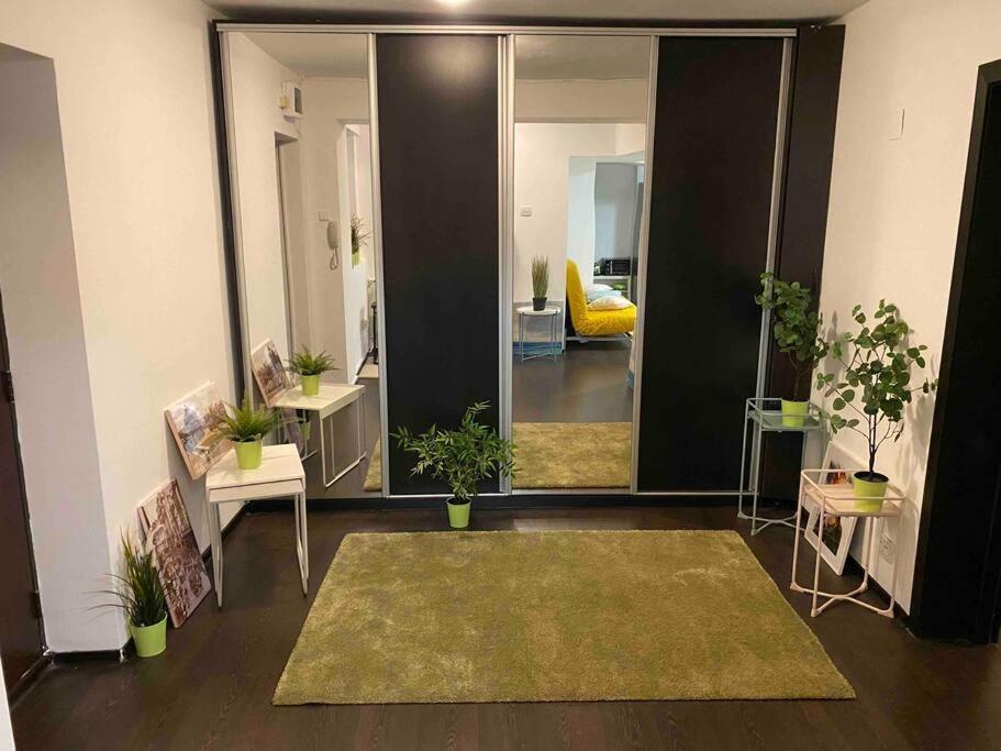 Green Apartment 43 Bukarest Kültér fotó